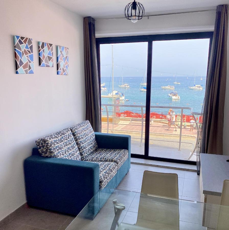 F1 1 Lovely Room, Bathroom And Living Shared Сент Джулианс Экстерьер фото